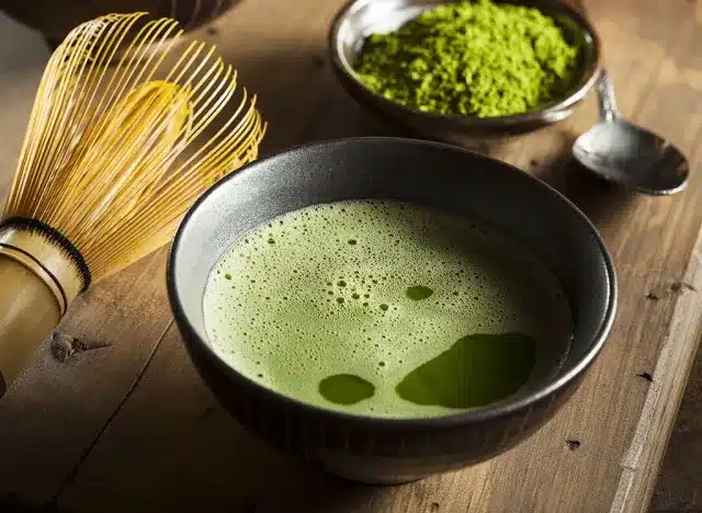 matcha green tea powder wisk